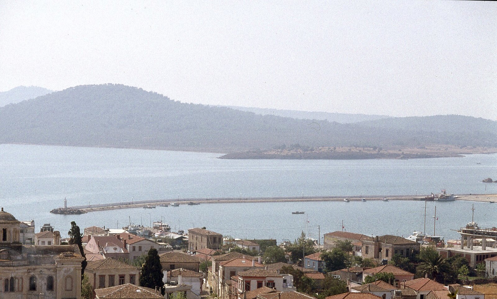 Denize nazır bir RAMSEY: Ayvalık Setur Marina mağazası